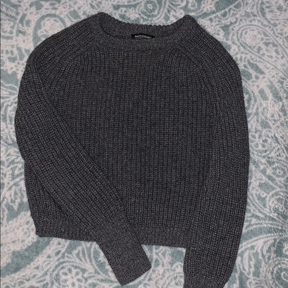 Cropped Grey Sweater 🌚